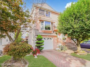 305 Purdy Ave, Staten Island, NY 10314