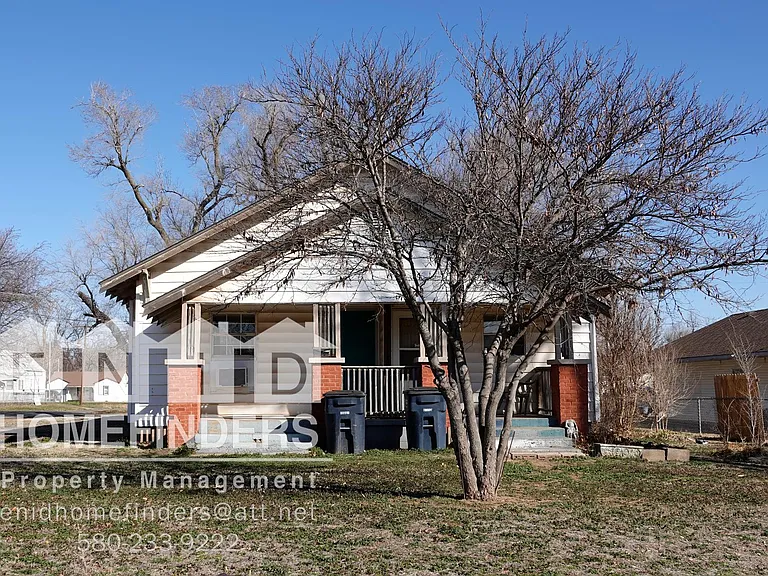 1304 E Park Ave — Photo 1