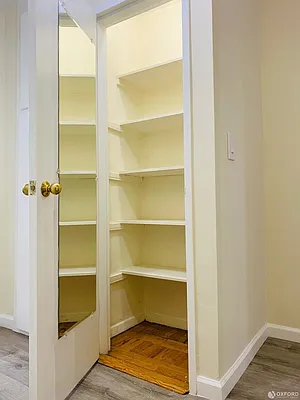 Rented by Oxford Property Group | media 13