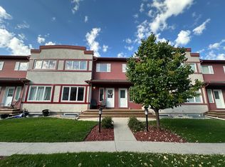 1010 Wilkes Ave #44, Winnipeg, MB R3P2S4