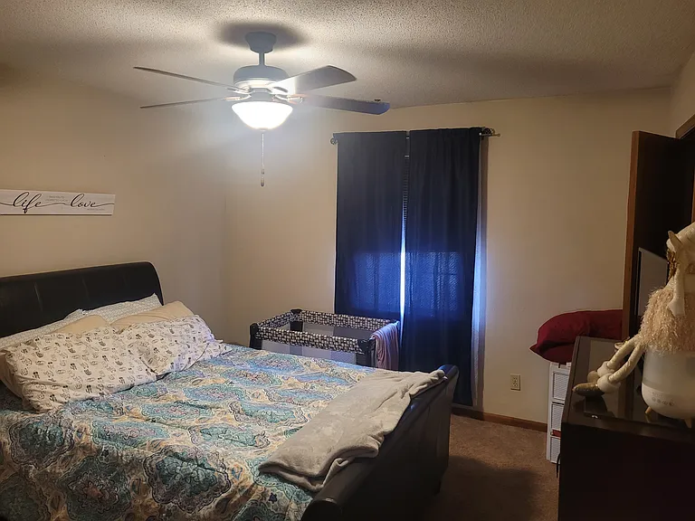 258 Edith Way — Photo 14