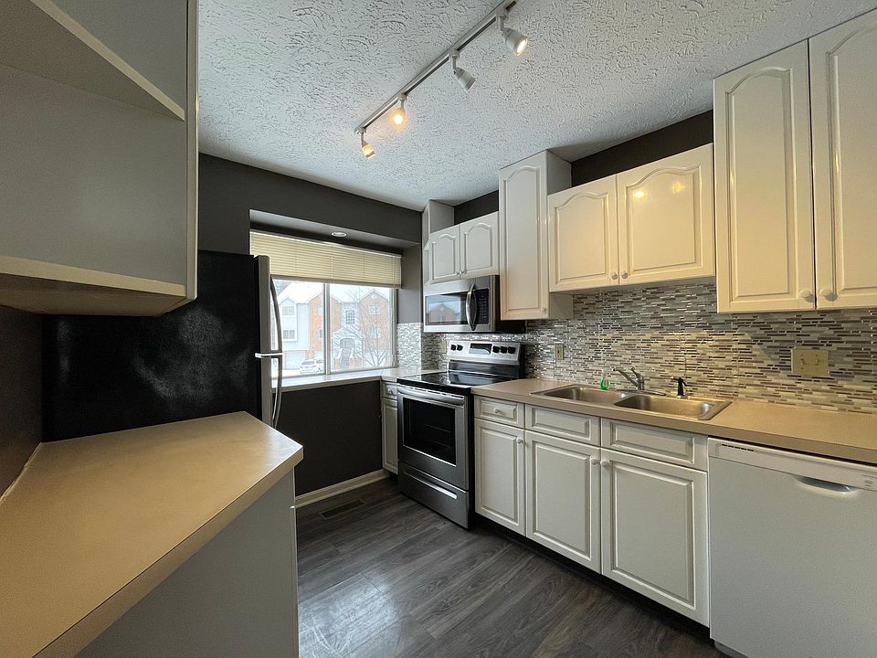 1st image of 362 Village Pointe Dr APT B