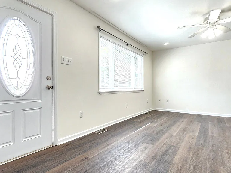 5 Glenwood Dr — Photo 10