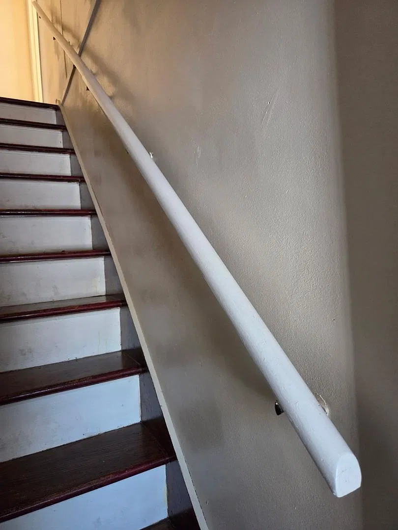 Large 4-Bedroom Single Family Home, Quiet Neighborhood. Available January 1st! — Photo 4