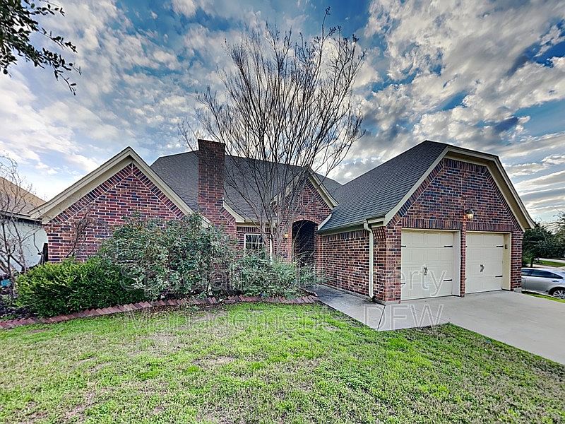 1st image of 309 Sterling Dr