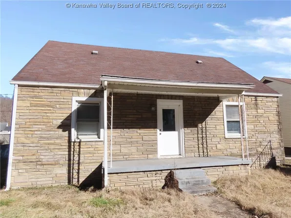 411 Justice Ave, Logan, WV 25601