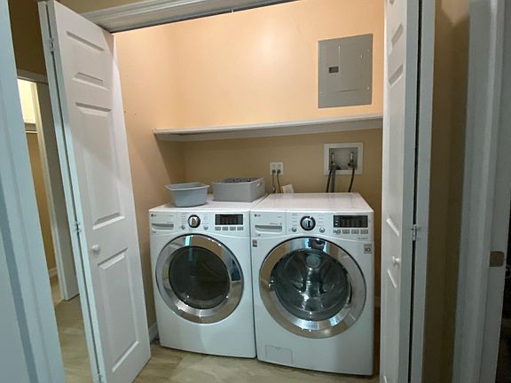 5th image of 6034 Palmetto St