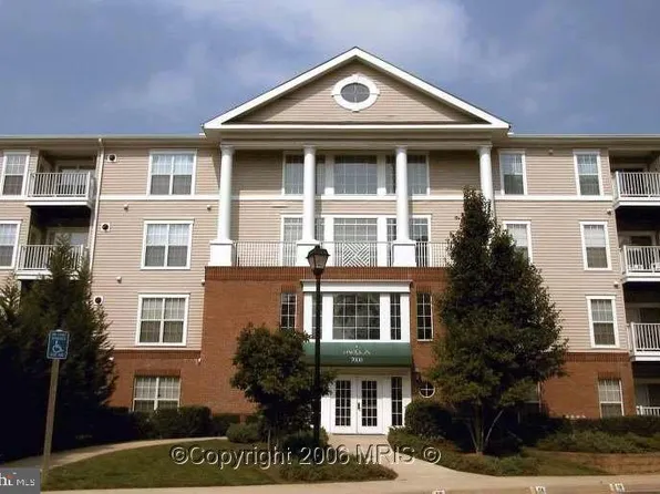 7000 Falls Reach Dr APT 211, Falls Church, VA 22043