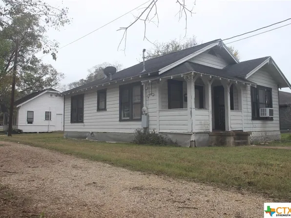 1609 E Power Ave, Victoria, TX 77901