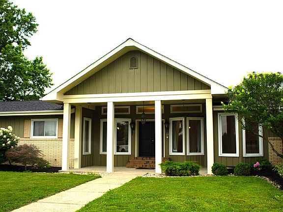 3rd image of 214 Crestwood Dr