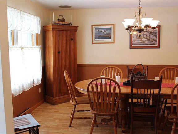 5th image of 6 Rosewood Dr