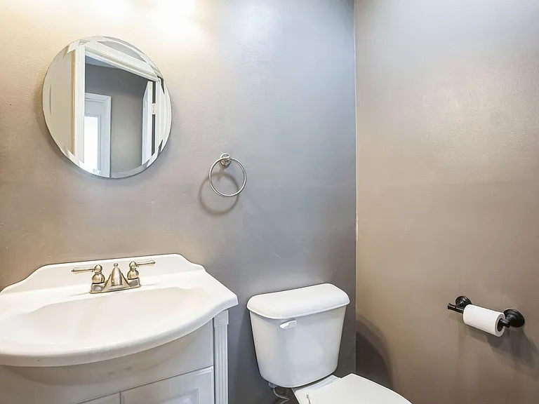 21423 Lee Dr — Photo 13