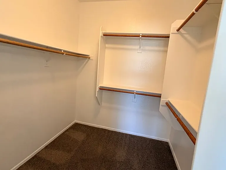 22156 N Sunset Dr — Photo 16