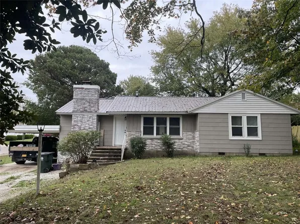 714 High St, Berryville, AR 72616