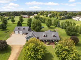 423 Doppy Ln, Le Sueur, MN 56058
