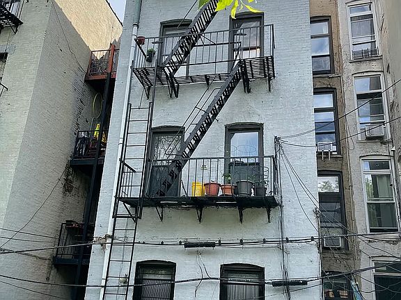 2nd image of 344 21st St #8
