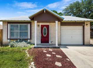 104 Stephanie Dr, Kerrville, TX 78028