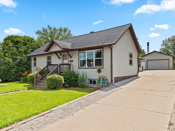 219 S Main St, Oconto Falls, WI 54154