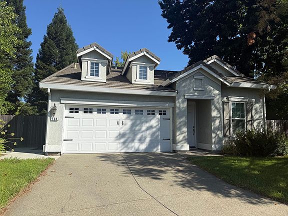 2nd image of 108 Robinson Ct