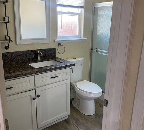 4th image of 433 N F St #B