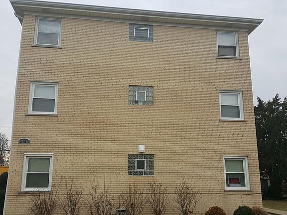 5th image of 6103 W Higgins Ave APT 3C
