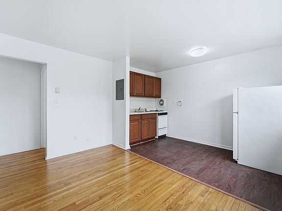 2nd image of 175 Passaic St APT 20