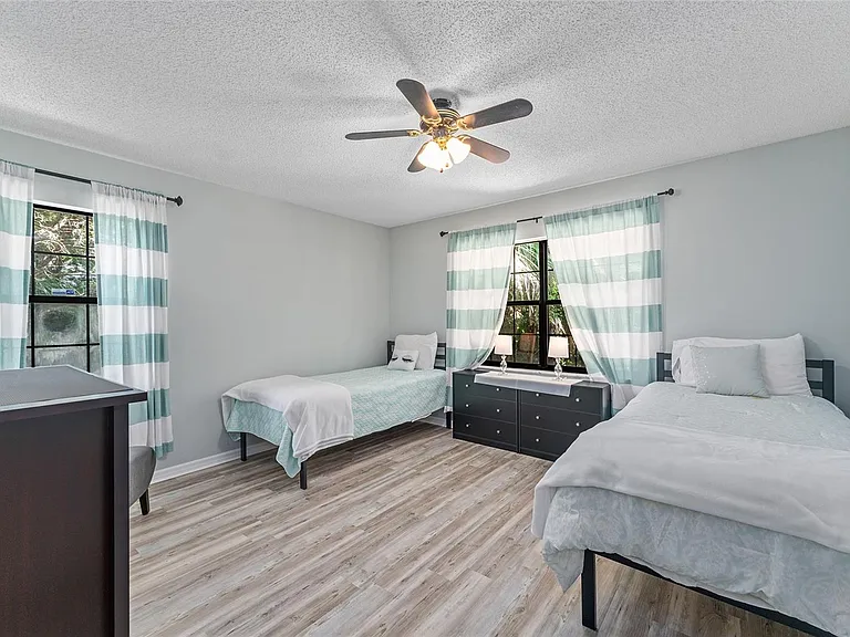 8101 NW 46th St — Photo 56