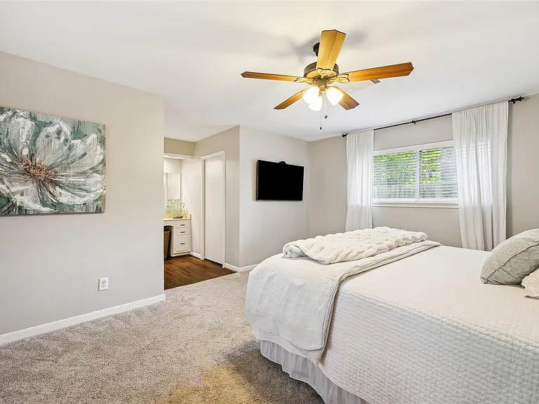 10714 Piping Rock Ln — Photo 27