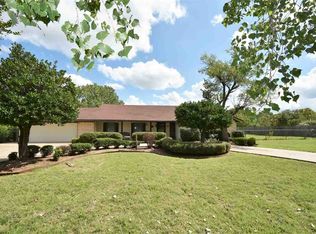 70 Breckinridge Dr, Lawton, OK 73507