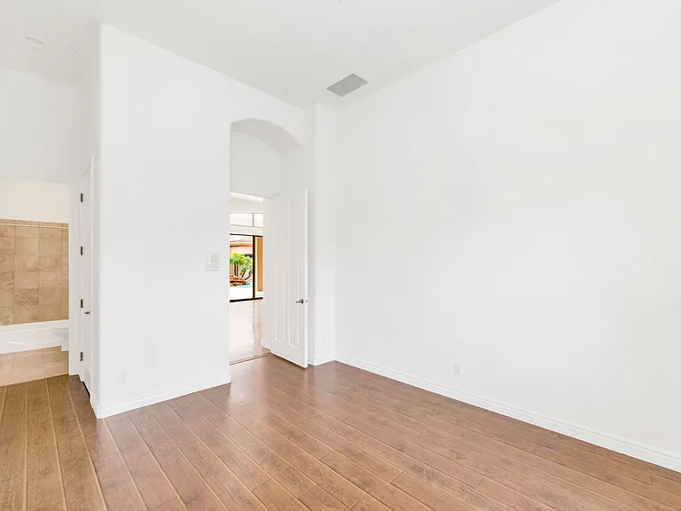 11139 E Cannon Dr — Photo 18