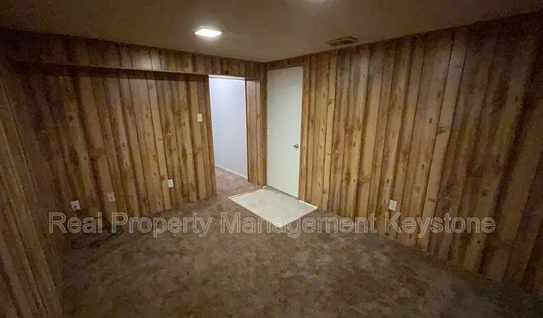 176 W Russets Cir — Photo 16