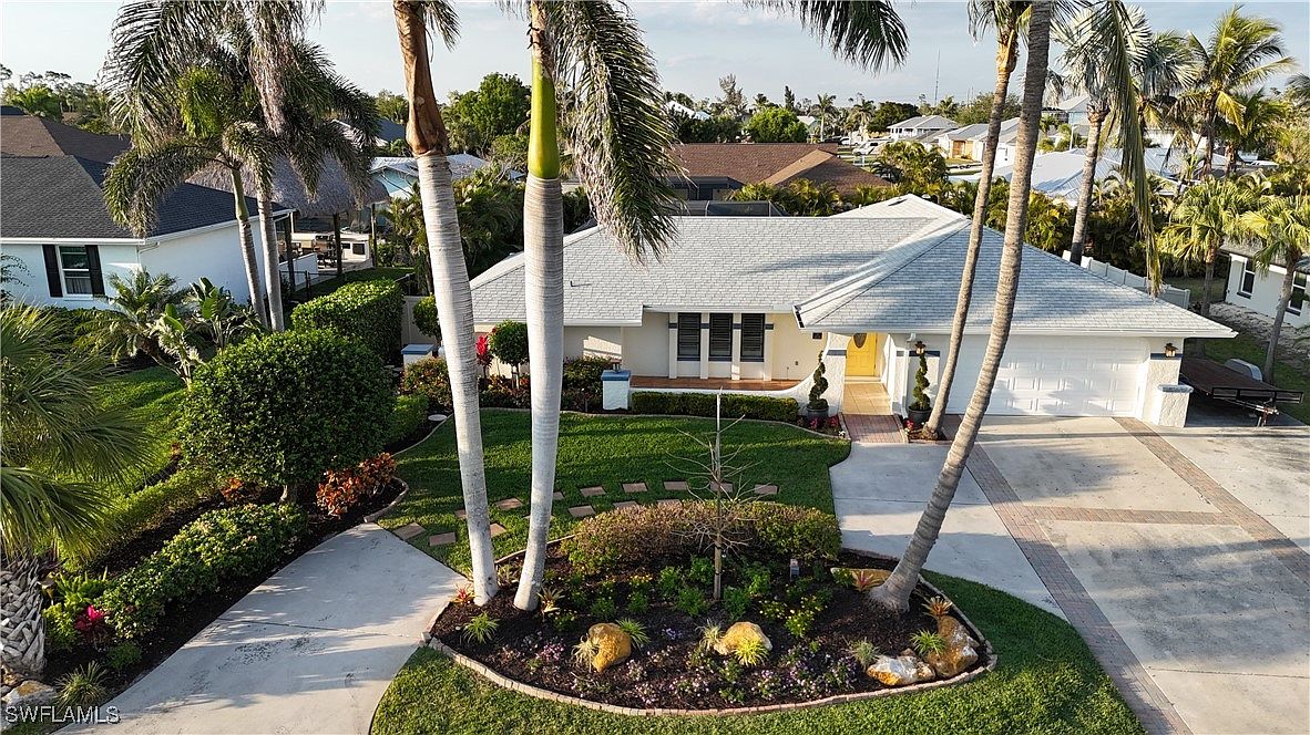 pucpuff✕4 6048 Birnam Wood Ln, Fort Myers, FL 33908 | MLS #225023128