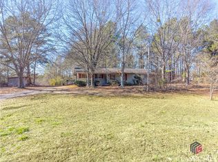 664 Than Skinner Rd, Winder, GA 30680