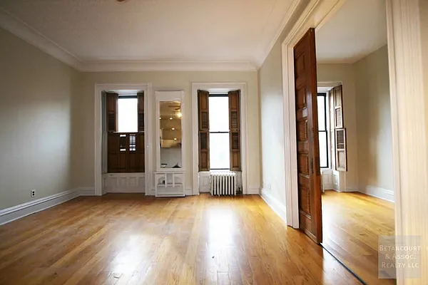 Rented by Dwell Residential Inc | media 8