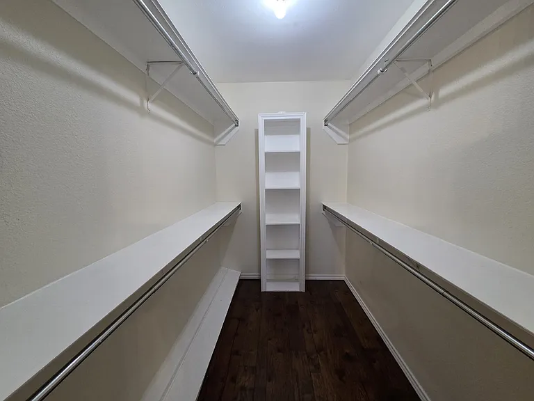 5839 Lake Point Dr — Photo 14