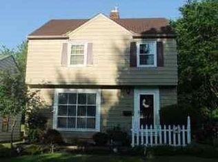 1455 Grenleigh Rd, Lyndhurst, OH 44124