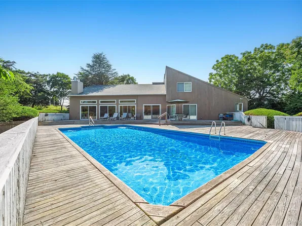 41 Sunset Avenue, East Quogue, NY 11942