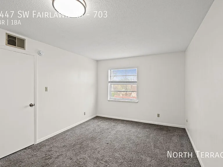 Fairlawn Flats — Photo 54