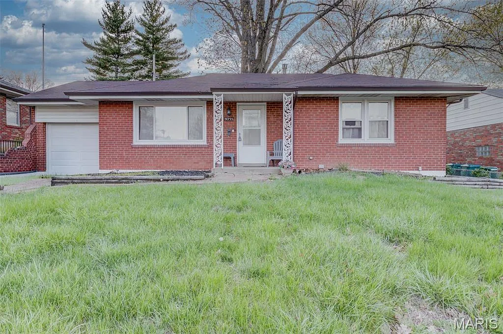 9235 Filibert Dr photo 1