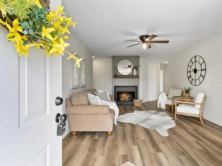 2424 Calico Ct — Photo 6