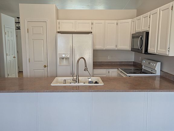 5th image of 9321 S Mountain Laurel Ln