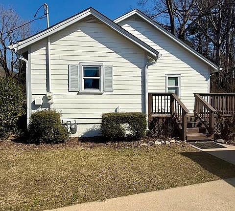 2nd image of 1005 Whitehead Rd