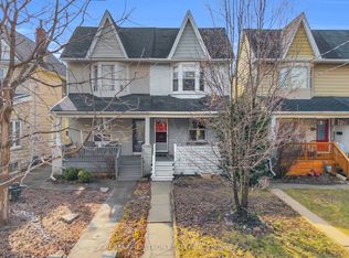 17 Baltic Ave, Toronto, ON M4J 1S1