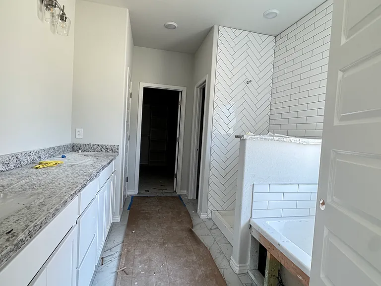 4085 Crestmont Dr — Photo 4