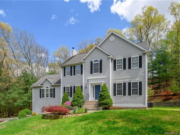 10 Tilson Lane, Newtown, CT 06482