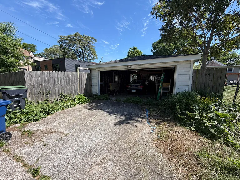 2311 Lake St — Photo 24