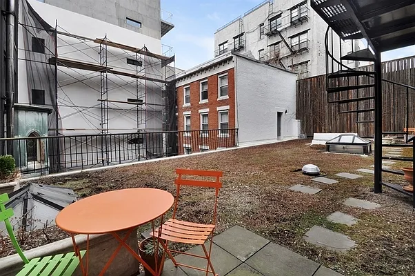 Rented by Compass | media 11