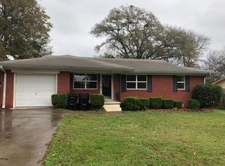 1208 Fox Ln, Longview, TX 75601