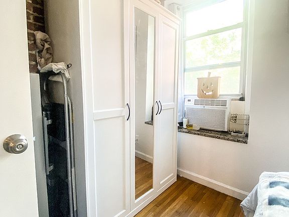 4th image of 316 E 83rd St APT 2b