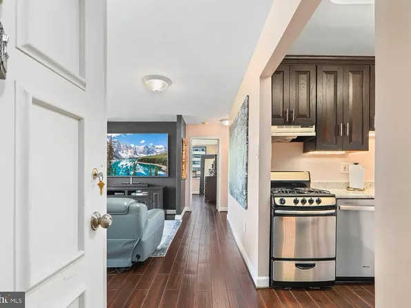 1121 Arlington Blvd, Arlington, VA